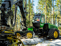 Gradia Jämsä kouluttaa metsäalan ammattilaisia – käytössä uusi oppimisympäristö ja uusia koneita