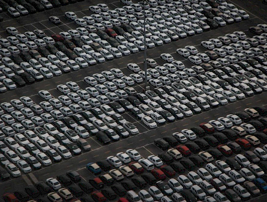 Uusien autojen rekisteröinnit elpyivät hieman toukokuussa