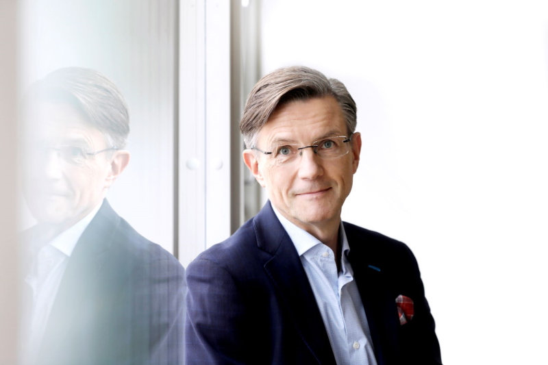 "Lisäpanostukset ja pitkäjänteisyys yritysten TKI-toimintaan tuovat varmuutta ja houkuttelevat investoimaan", muistuttaa Teknologiateollisuus ry:n toimitusjohtaja Jaakko Hirvola.