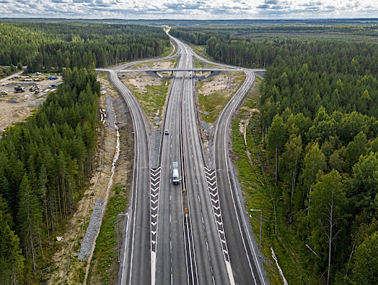 Lapualta on erinomaiset liikenneyhteydet.