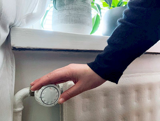 Energiansäästövinkit – tee huonelämpötilan alentaminen oikein
