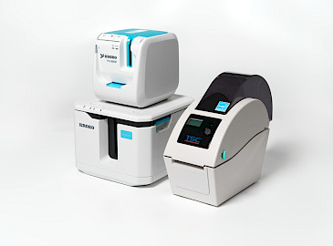 Kuvassa Krokon Pro 3600R ja X6 tulostimet sekä TSC:n potilasranneketulostin.
