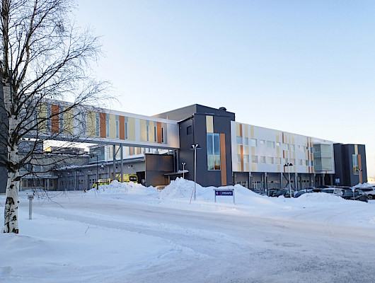 Länsi-Pohjan keskussairaalan yhteyteen rakennettu uusi psykiatriatalo otettiin käyttöön viime syksynä. Kuvalähde: Lapin hyvinvointialue