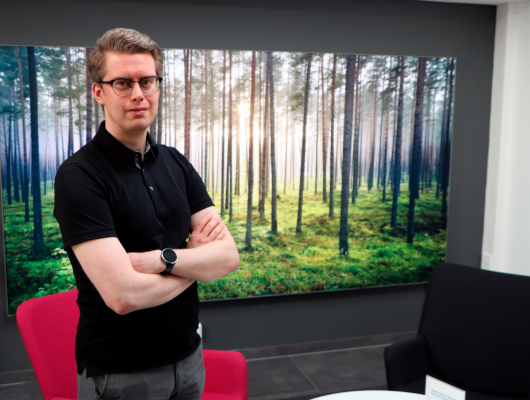 Askeleen lähempänä maailmaa