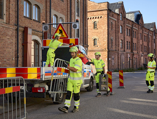 Suomen johtavat tilapäisten liikennejärjestelyiden ja turvallisuusratkaisujen tarjoajat Trafino Oy ja Ramudden Oy Ab fuusioituivat toukokuun 2025 alussa.