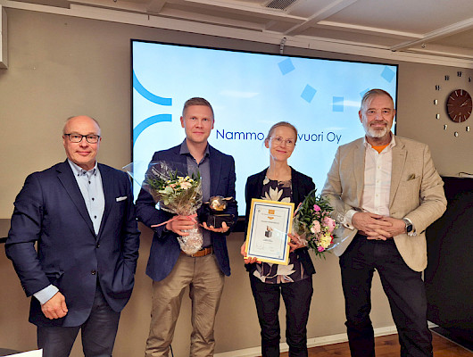 Keski-Suomen kauppakamarin Maineteko maailmalla -palkinto Nammo Vihtavuorelle