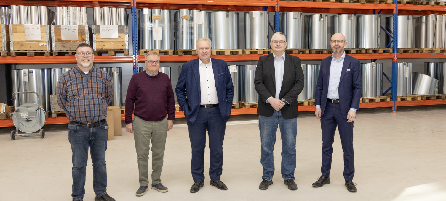 Kaupunginjohtaja ja toimialajohtaja vierailivat aiemmin keväällä KSPT-Insulation Oy:ssä, joka toimii teollisuuseristyksen ja talotekniikan toimialalla ja jonka päätoimipaikka on Jyväskylässä.