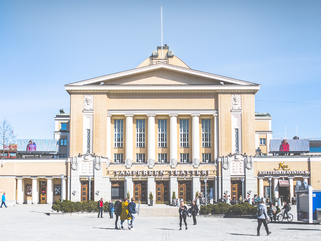 Tampereen Teatteri kuvattuna keväällä 2025 Kuva: Visit Tampere / Laura Vanzo