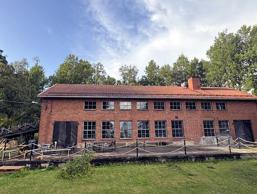Sastamalan Rautaveden rannalle vanhaan Uittomiehentaloon on avautunut uusi juhla- ja tapahtumatalo, Tiilihovi.