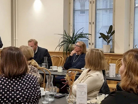Vesa Saukkoranta puhui aiheesta yrittäjille Talouden turbulenssi -tilaisuudessa. Kuva Finnvera