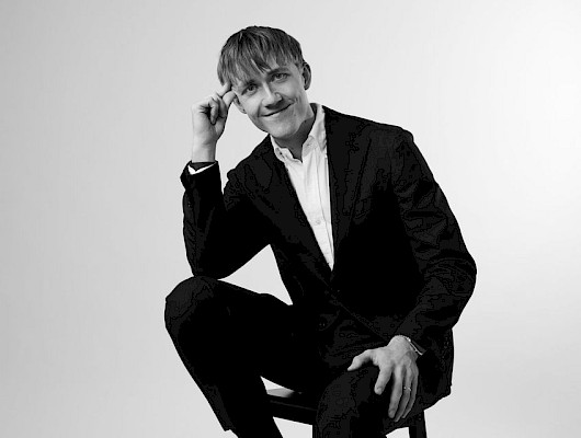 Teknologia 25 -messujen yhteydessä järjestettävän johtajaseminaarin keynote-puhuja on sarjayrittäjä ja kasvun asiantuntija Anssi Rantanen.