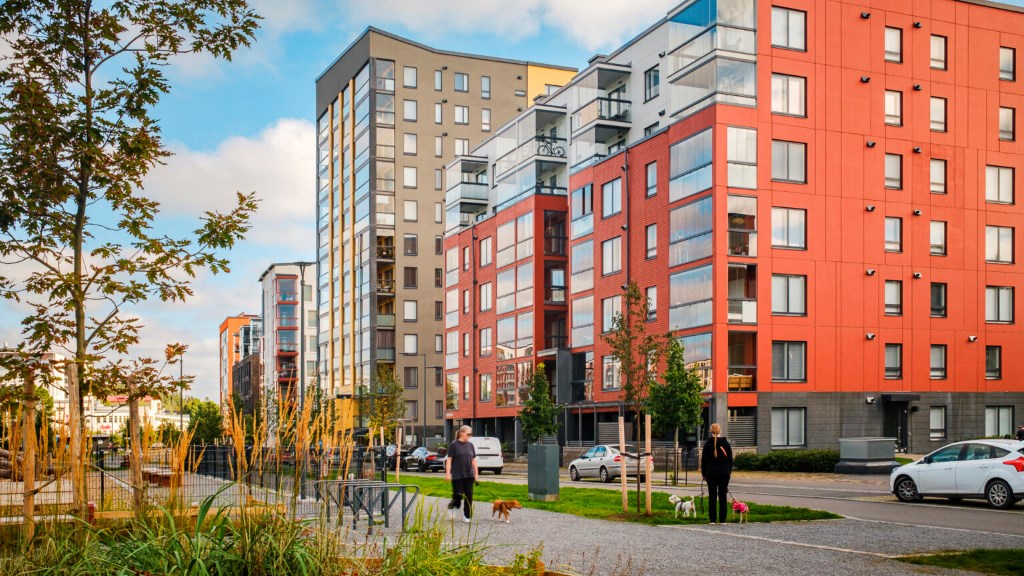 Rakennusteollisuus kiirehtii asuntomarkkinoita ja -rakentamista vahvistavia toimia