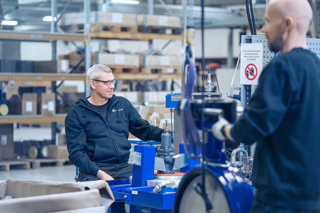 ECONOSTO Oy:n venttiiliratkaisuilla toimintavarmuutta teollisuuteen