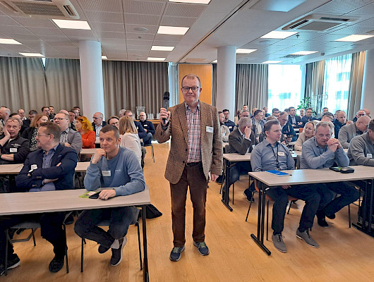 Oulun kauppakamarin varatoimitusjohtaja Esa Pellikainen näkee Pohjois-Suomen investointipotentiaalin historiallisen suurena. "Toteutuessaan hankkeet voivat muuttaa koko Suomen teollisuuden suuntaa.”