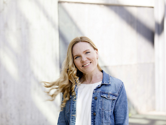 Lapsiasiavaltuutettu Elina Pekkarinen.