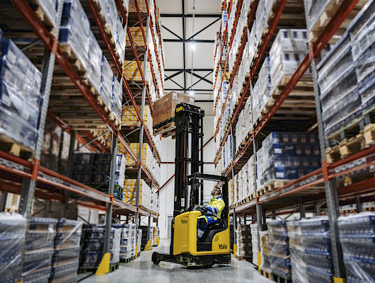 Suomen Kaukokiito Oy:n alueen sopimuslogistiikasta vastaavan Heikki Mantsisen mukaan logistiikan ulkoistaminen vapauttaa yrityksen keskittymään omaan ydinliiketoimintaansa ja tuo samalla joustavuutta kasvun eri vaiheisiin.
