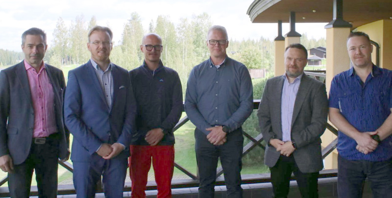 Rakentajaseminaarissa esiintyivät (vas.) Jussi Mattila, Kimmo Anttonen, Pasi Pitkänen, Petteri Heimonen, Jani Kemppainen ja Toni Kekki.